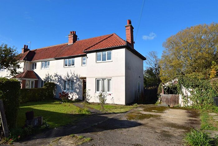 3 Bedroom Semi Detached House For Sale In The Crescent, Cleadon, Sunderland, SR6