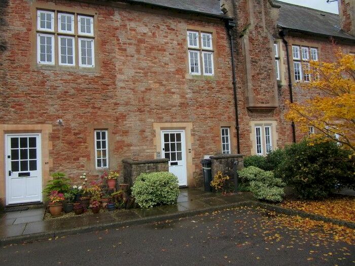 2 Bedroom Flat To Rent In West Court, South Horrington, Wells, BA5