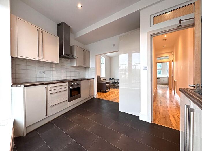 2 Bedroom Apartment To Rent In Beautiful Bed Flat, High Road, Willesden Green, NW10