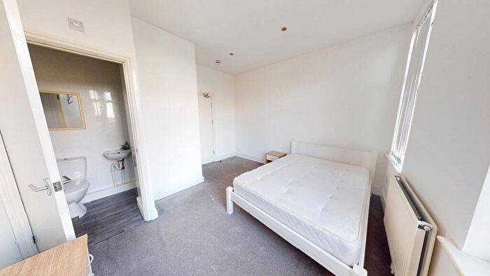 1 Bedroom House Of Multiple Occupation To Rent In Birch Street, B68