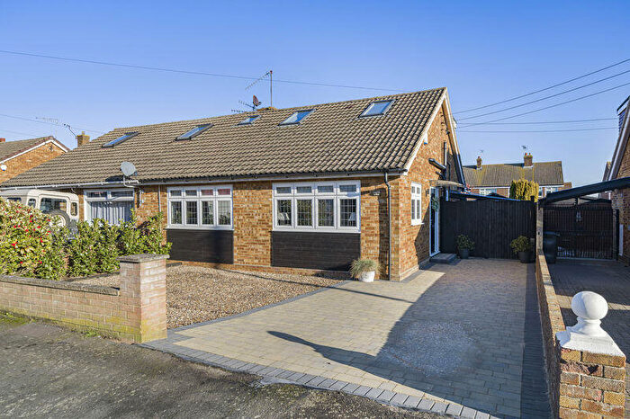 3 Bedroom Bungalow For Sale In Alfred Road, Hawley, DA2