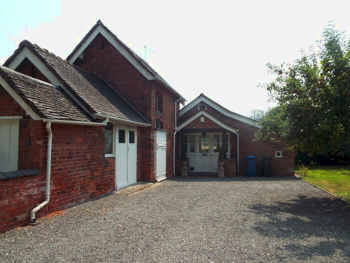 1 Bedroom Cottage To Rent In Fradley Junction, Near Alrewas, DE13