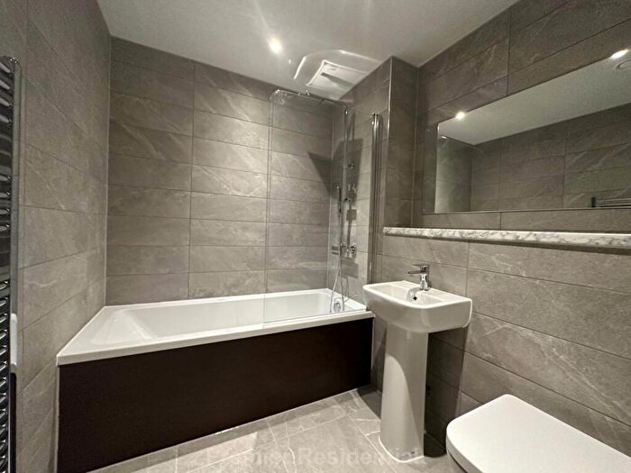 2 Bedroom Apartment To Rent In Ordsall Lane, Salford, M5