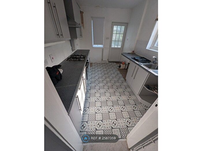 3 Bedroom Detached House To Rent In David Grove, Nottingham, NG9