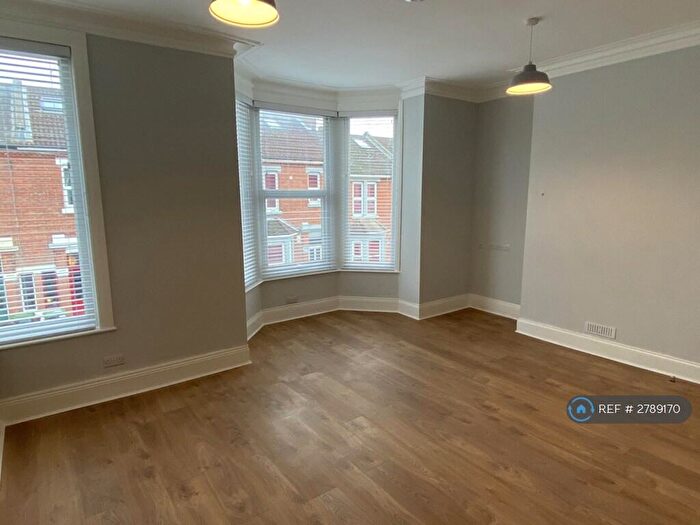2 Bedroom Flat To Rent In Britannia Road North, Southsea, PO5