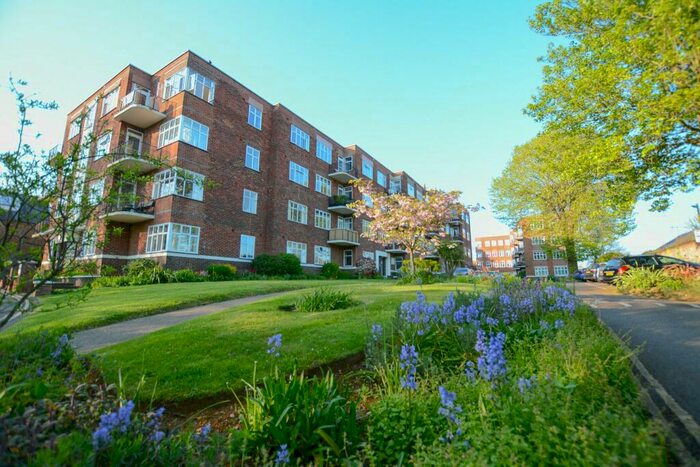 1 Bedroom Apartment To Rent In Fairways, Dyke Road, Brighton, BN1