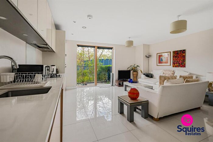 2 Bedroom Flat For Sale In Regiment Hill, Mill Hill, London, NW7