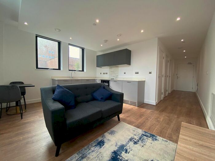 1 Bedroom Flat To Rent In Ironmonger Row, CV1