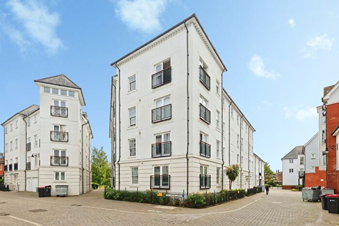 1 Bedroom Flat For Sale In Old Watling Street, Canterbury, CT1
