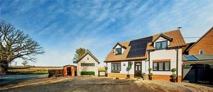 3 Bedroom Detached House For Sale In Lower Farm Road, Ringshall, Stowmarket, Suffolk, IP14
