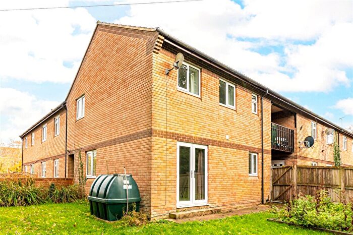3 Bedroom End Of Terrace House To Rent In Hartmoor Close, Devizes, Wiltshire, SN10