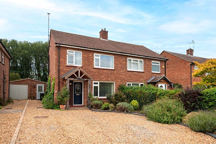 3 Bedroom Semi-Detached House For Sale In Manor Park, Histon, CB24