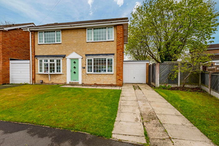 3 Bedroom Detached House For Sale In Stone Brig Lane, Rothwell, LS26