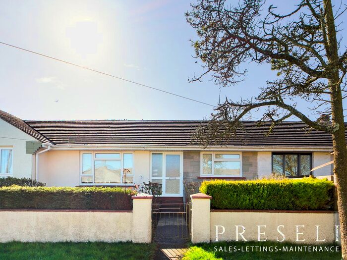 2 Bedroom Bungalow To Rent In Summerhill Park, Simpson Cross, Haverfordwest, SA62