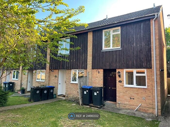 2 Bedroom End Of Terrace House To Rent In Knightswood, Woking, GU21