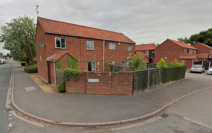 2 Bedroom Semi-Detached House To Rent In Edgemere, Scunthorpe, Lincolnshire, DN15