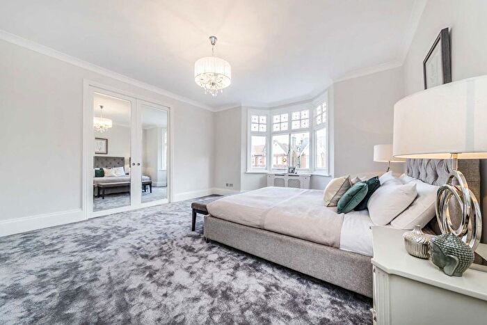 6 Bedroom Property To Rent In Grove Park Gardens, London, W4