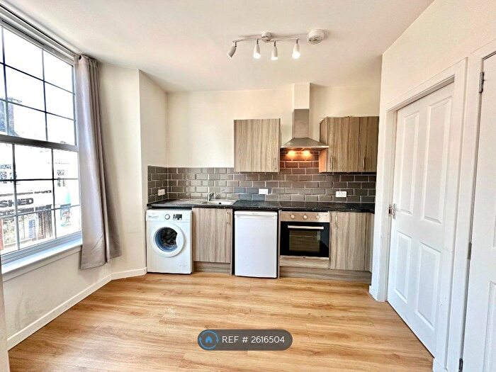 Studio To Rent In High Street, Dumbarton, G82