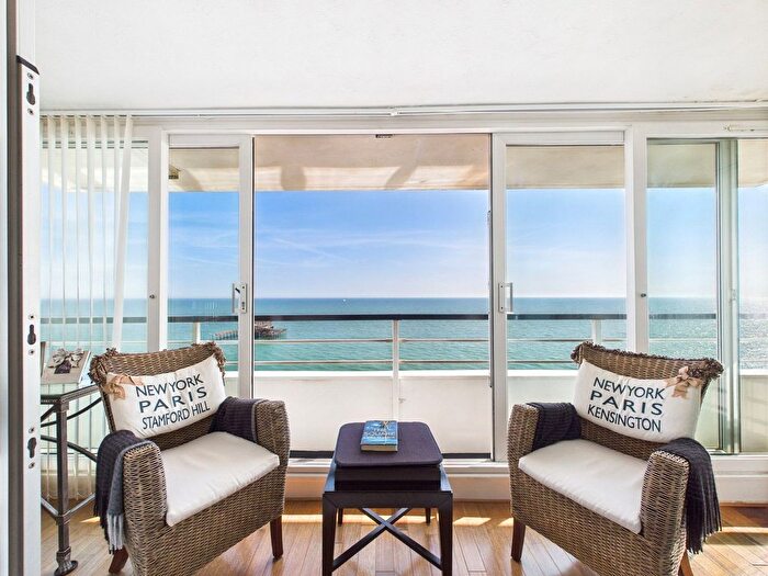 2 Bedroom Flat For Sale In Bedford Towers, Kings Road, Brighton, BN1