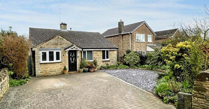 4 Bedroom Chalet For Sale In Porters Lane, Easton On The Hill, Stamford, PE9