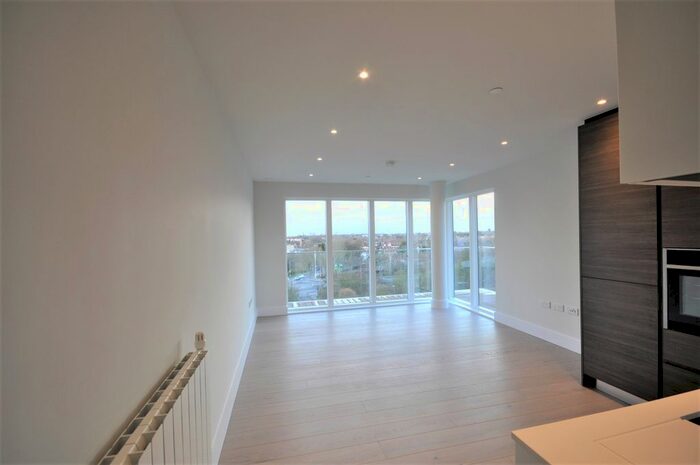 1 Bedroom Flat To Rent In Pegler Square, Kidbrooke Village, London, SE3