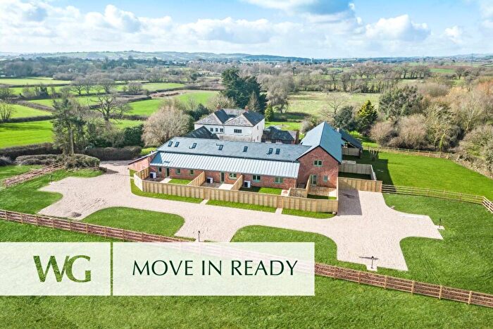 2 Bedroom Barn Conversion For Sale In Broadclyst, Exeter, EX5