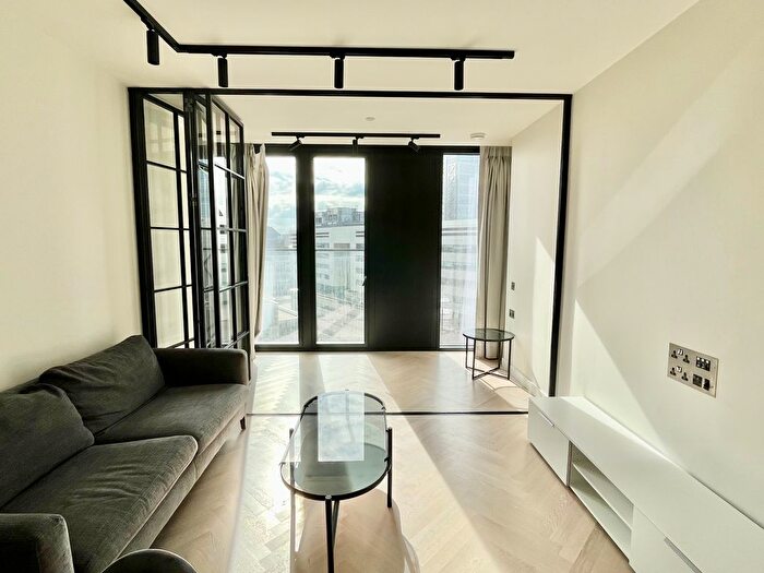 2 Bedroom Flat To Rent In Sun Street, London, EC2A