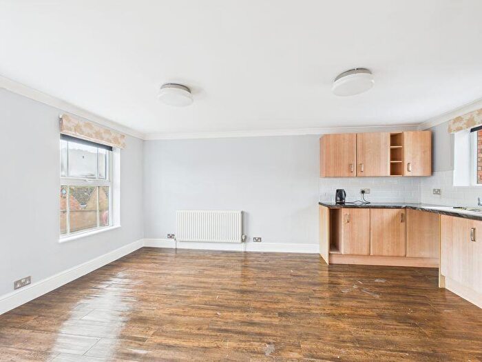 3 Bedroom Apartment To Rent In High Street, Ramsey, PE26