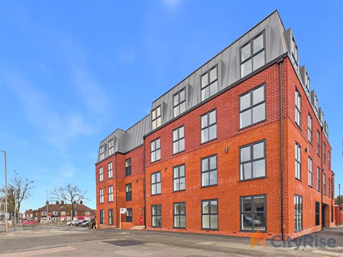 1 Bedroom Apartment To Rent In Queens Court, Queens Drive, Liverpool, L14