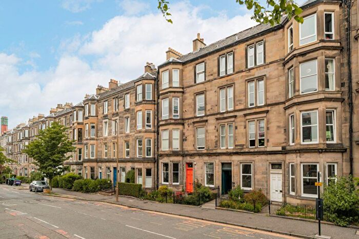 2 Bedroom Flat For Sale In / McDonald Road, Edinburgh, EH7