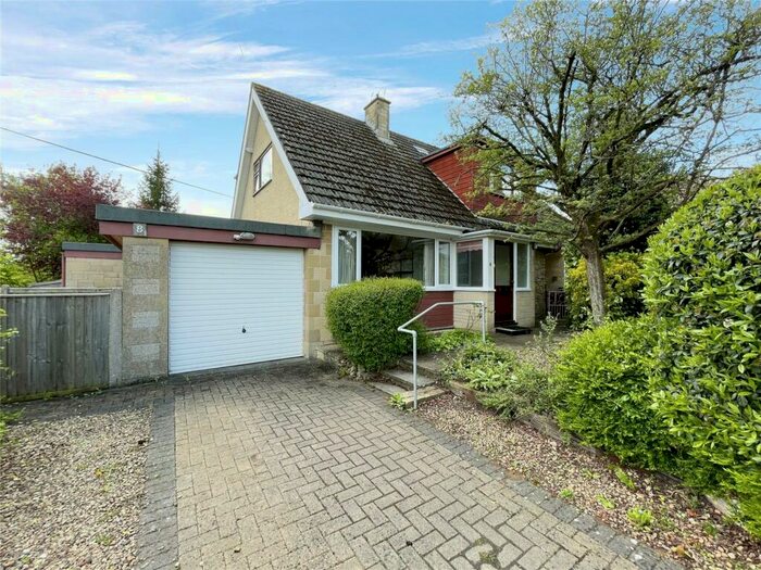 3 Bedroom Detached House For Sale In Linden Crescent, Lower Westwood, BA15