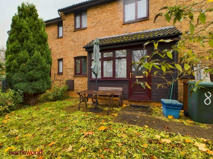 1 Bedroom Terraced House To Rent In Bedford Close, Banbury, OX16