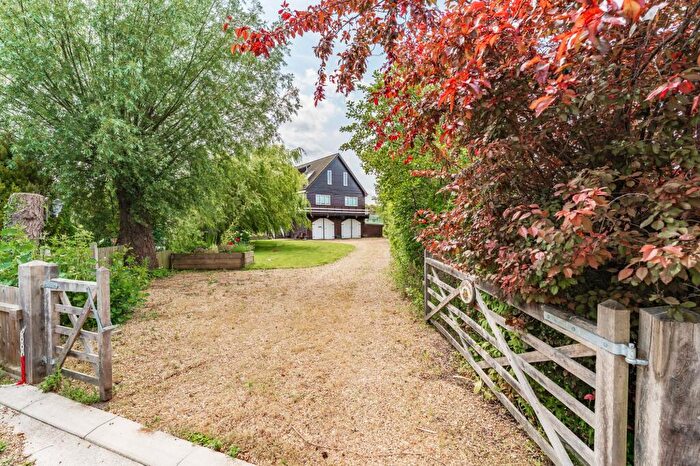 3 Bedroom Detached House For Sale In Marsh Road, Hoveton, NR12