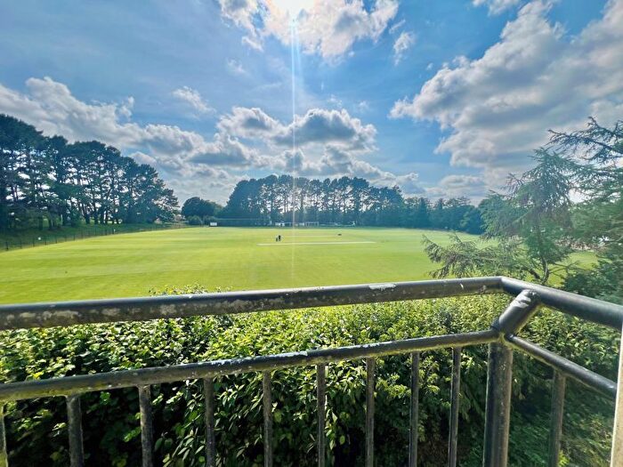 2 Bedroom Flat For Sale In Tovey Crescent, Plymouth, PL5
