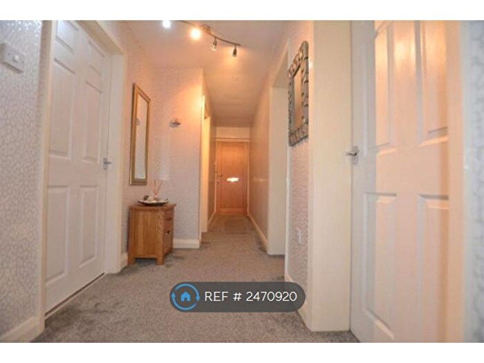 2 Bedroom Flat To Rent In York Road, Lancaster, LA1