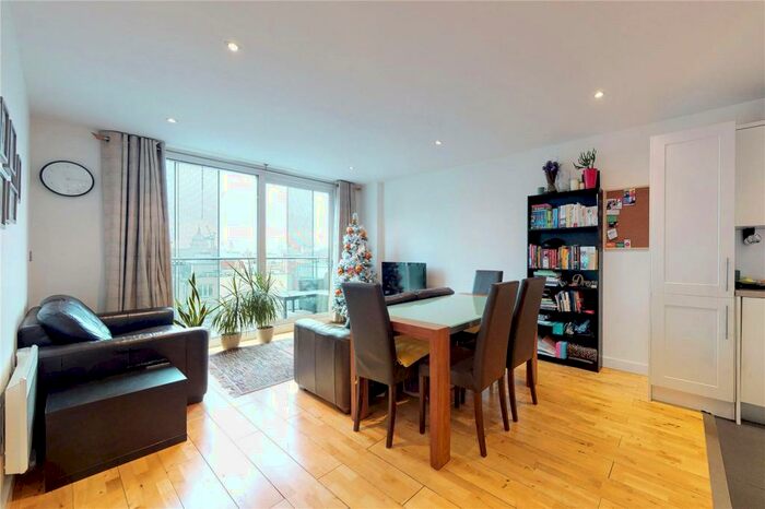 2 Bedroom Apartment To Rent In Brewhouse Yard, London, EC1V