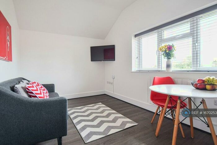 1 Bedroom Flat To Rent In Crewe Road, Willaston, Nantwich, CW5