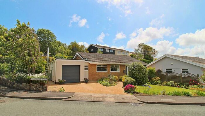 3 Bedroom Detached House For Sale In St. Davids Road, Miskin, Pontyclun, Rhondda, Cynon, Taff., CF72
