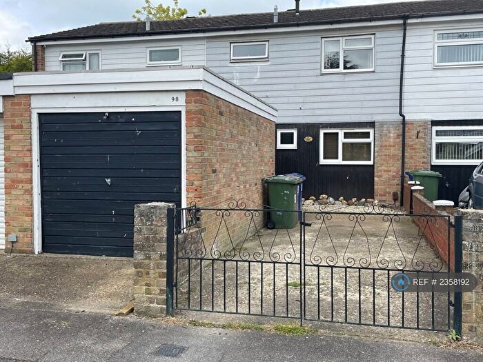 3 Bedroom Terraced House To Rent In Gideons Way, Stanford-Le-Hope, SS17