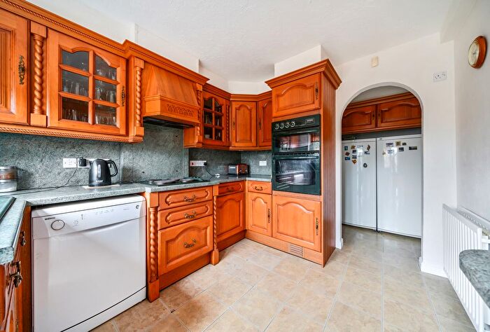 4 Bedroom End Of Terrace House For Sale In Meadow View, Frampton Cotterell, Bristol, Gloucestershire, BS36