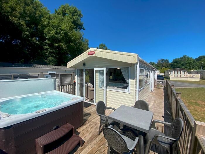 2 Bedroom Property For Sale In Chudleigh, Newton Abbot, TQ13