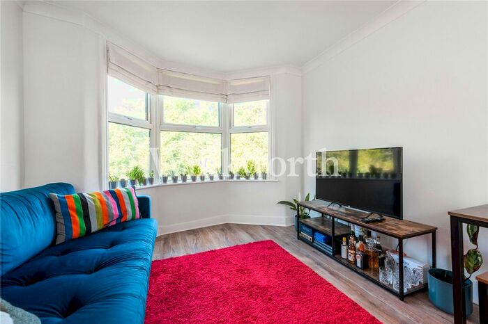 1 Bedroom Flat To Rent In Wightman Road, London, N8