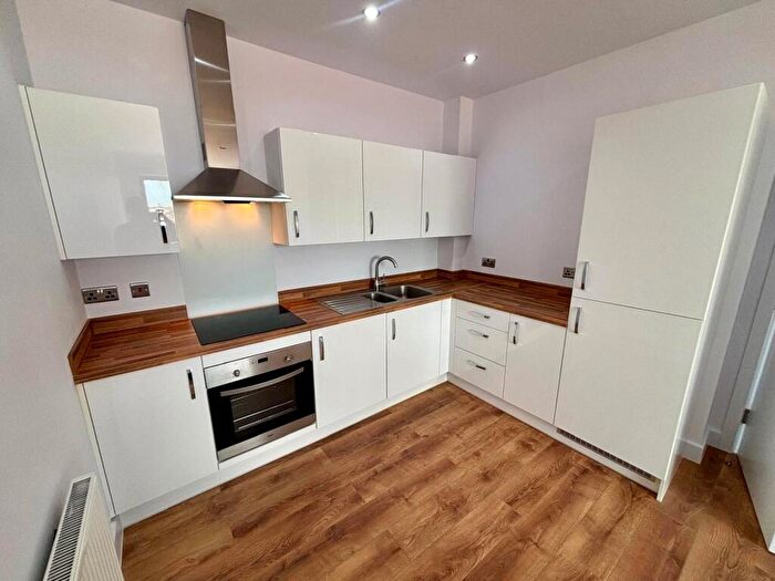 2 Bedroom Apartment For Sale In Summer Lane, Birmingham, B19