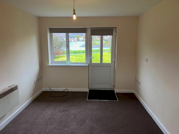 1 Bedroom Flat To Rent In Hook Farm Road, Bridgnorth, WV16