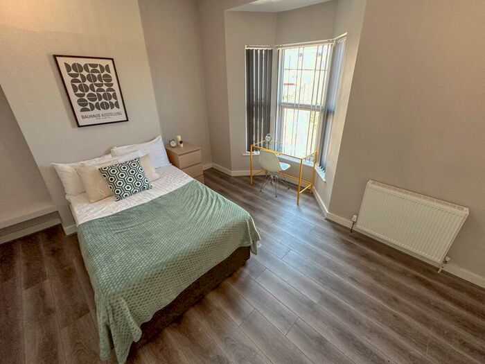 3 Bedroom Terraced House To Rent In Sutcliffe Street, L6