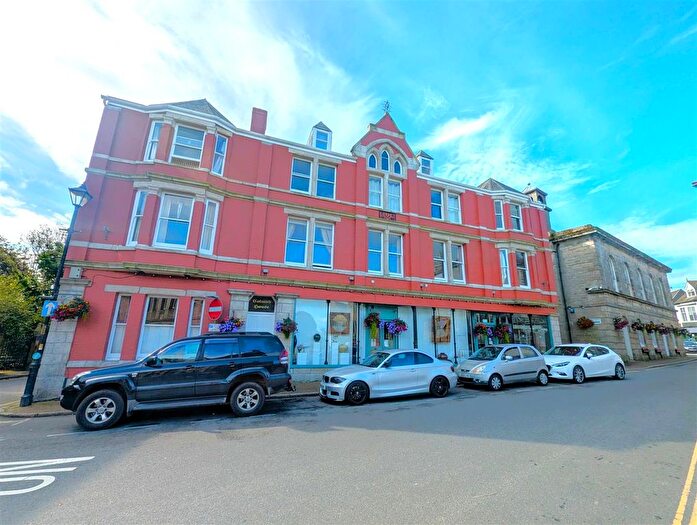 1 Bedroom Flat For Sale In Market Place, St. Columb, TR9