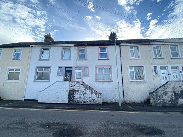 3 Bedroom House To Rent In Ogmore Terrace, Bridgend, CF31