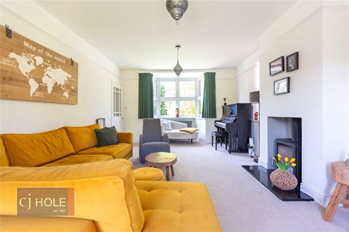 4 Bedroom Detached House To Rent In Shirehampton Road, Sea Mills, Bristol, BS9