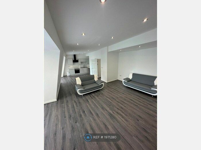 2 Bedroom Flat To Rent In Irwell Chambers, Liverpool, L3