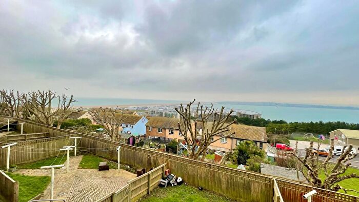 2 Bedroom Flat For Sale In East Weare Road, Portland, Dorset, DT5